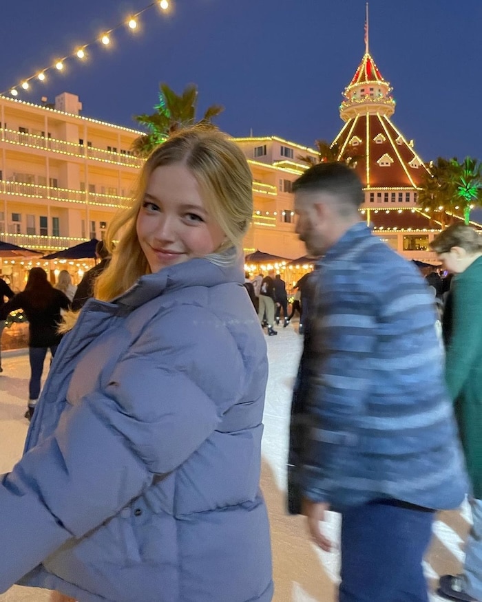 holidayself careslider